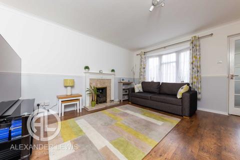 59 Sanderling Close, Letchworth Garden City, SG6 4HZ