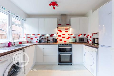 59 Sanderling Close, Letchworth Garden City, SG6 4HZ