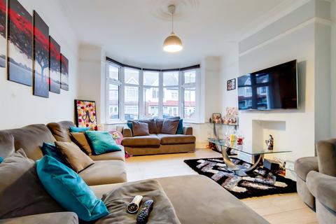 43 Raymead Avenue, Thornton Heath, CR7 7SB