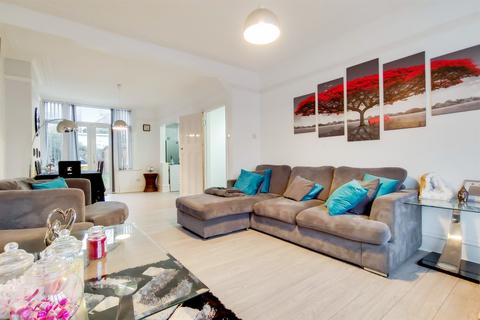 43 Raymead Avenue, Thornton Heath, CR7 7SB
