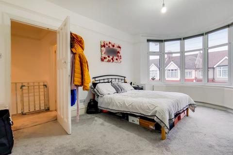 43 Raymead Avenue, Thornton Heath, CR7 7SB