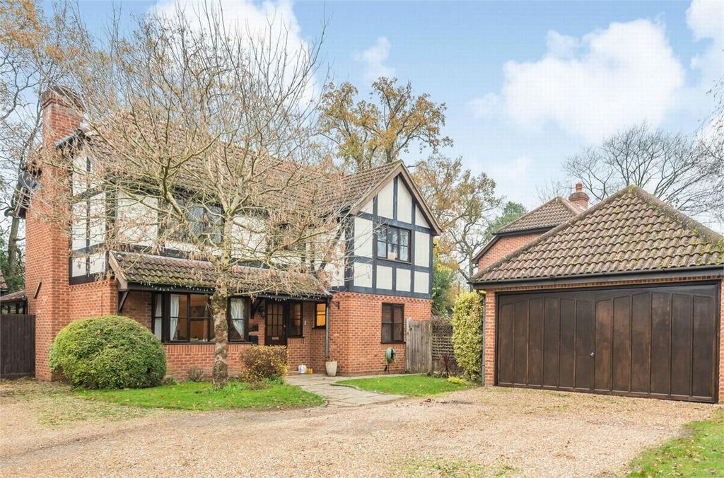 Napier Drive, CAMBERLEY, Surrey 5 bed detached house £700,000