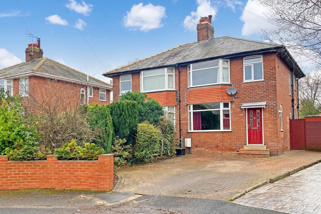 Forest Crescent, Harrogate 3 bed semidetached house £265,000