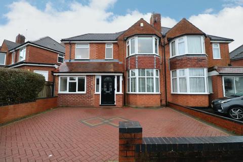 6 Arnold Grove, Shirley, Solihull, B90 3JR