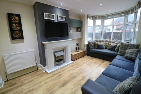 6 Arnold Grove, Shirley, Solihull, B90 3JR