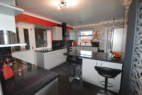 2 The Chase, Snaith, Goole, DN14 9LQ