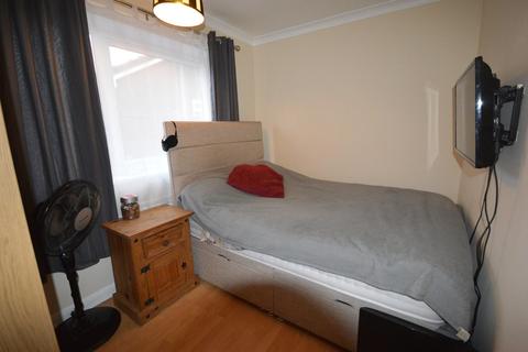 2 The Chase, Snaith, Goole, DN14 9LQ