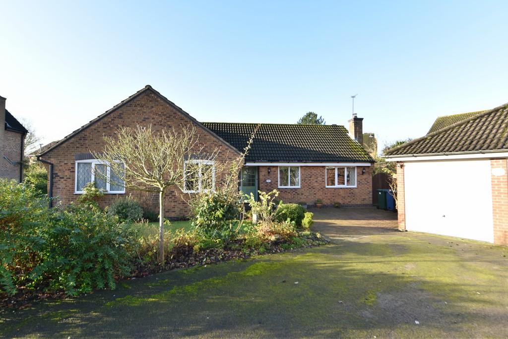 Thornton Close, Rufford 4 bed detached bungalow £340,000