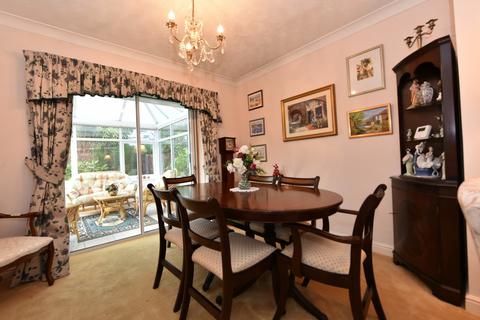 17 Thornton Close, Rufford, Ormskirk, L40 1UW