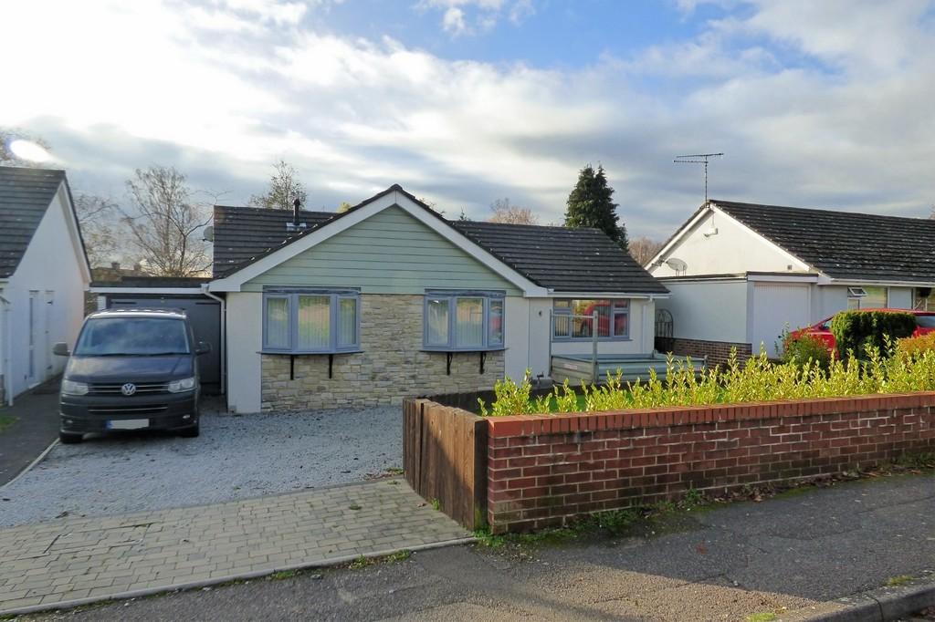 Barn Road, Broadstone 3 bed detached bungalow £525,000