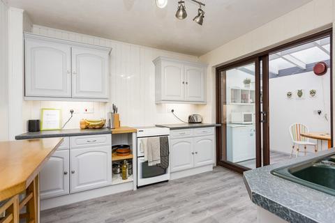 5 Brook Road, Tunbridge Wells, TN2 3AZ