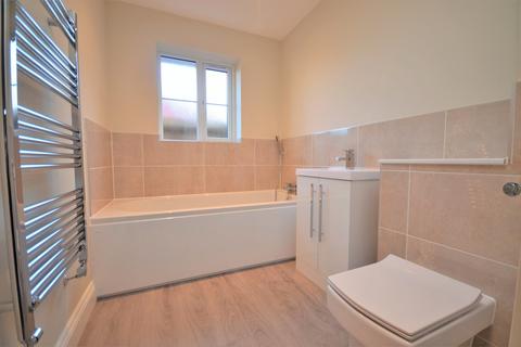 37 Abbots Road, Colchester, CO2 8BE