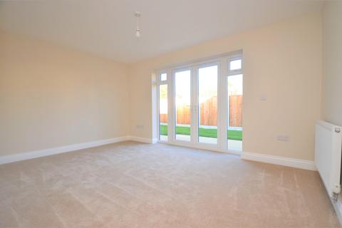 37 Abbots Road, Colchester, CO2 8BE