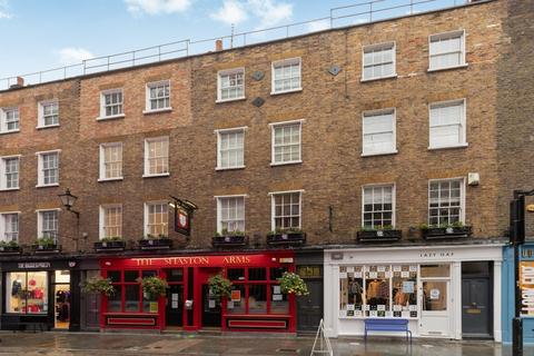 Studio to rent, Ganton Street, Soho W1
