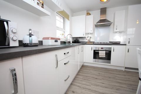 Flat 5, 4 Gloucester Drive, Sarisbury Green, Southampton, SO31 7PF