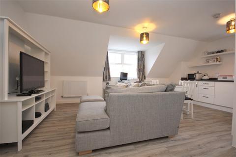Flat 5, 4 Gloucester Drive, Sarisbury Green, Southampton, SO31 7PF