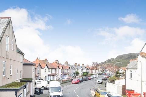 17 Alexandra Road, Llandudno, LL30 2DQ