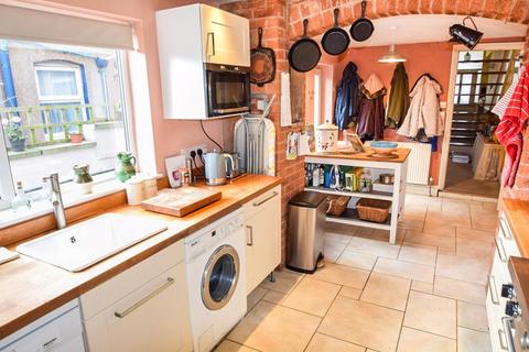 17 Alexandra Road, Llandudno, LL30 2DQ
