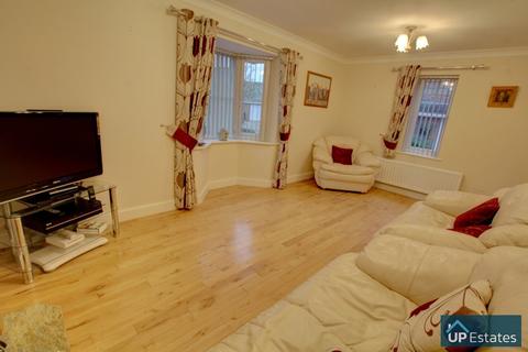 25 Aspen Drive, Longford, Coventry, CV6 6QS