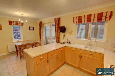 25 Aspen Drive, Longford, Coventry, CV6 6QS