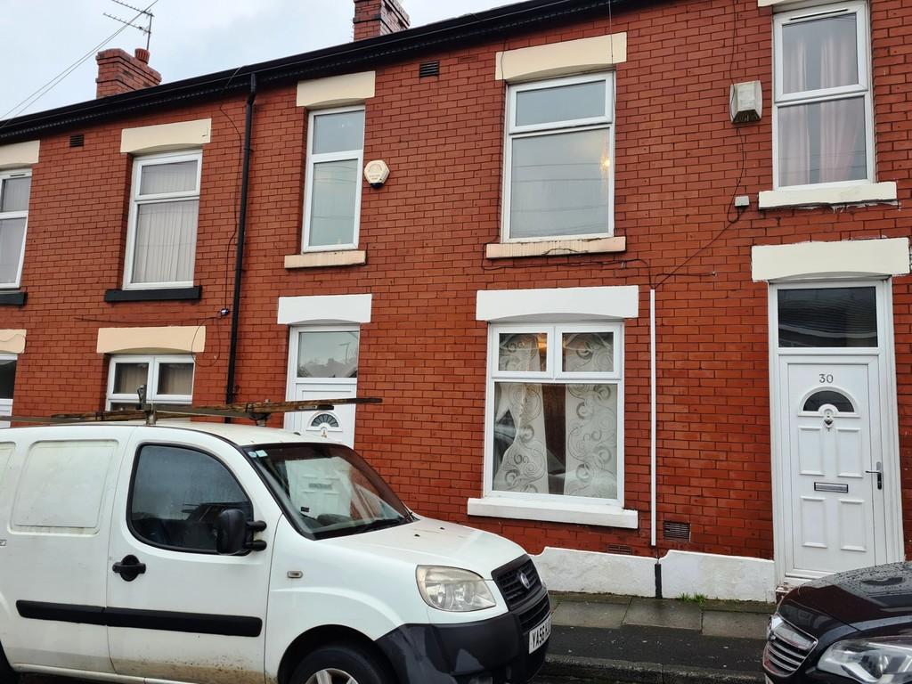 Wham Street, Heywood 3 bed terraced house £650 pcm (£150 pw)