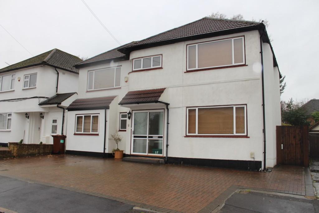 Wilsmere Drive, Harrow Weald 4 bed detached house £749,950