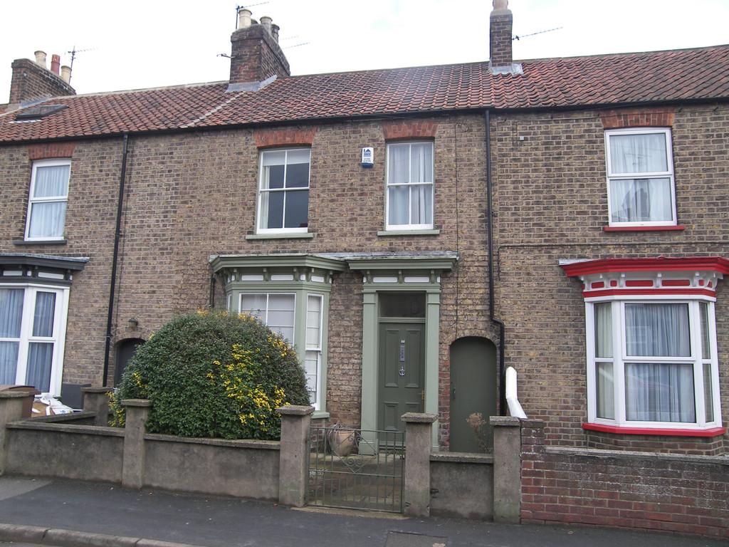 Victoria Road, Driffield 3 bed terraced house £585 pcm (£135 pw)