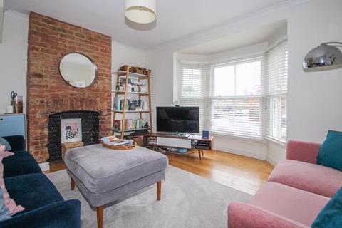 5 Elm Road, Claygate, Esher, KT10 0EH