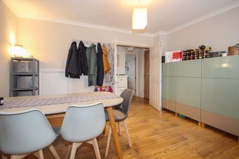 5 Elm Road, Claygate, Esher, KT10 0EH