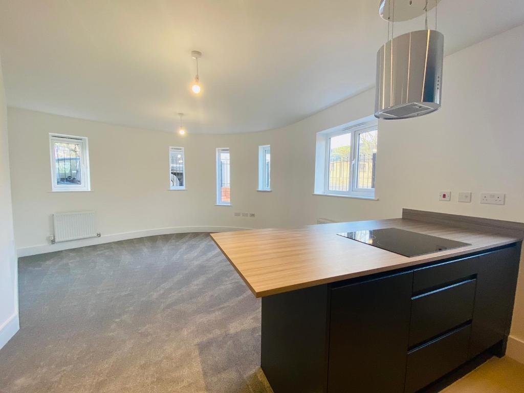 11-21 York Street, Luton, Beds, LU2 0EZ 1 bed apartment - £175,000