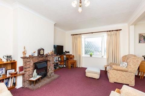 4 Dawn Crescent, Upper Beeding, Steyning, BN44 3WH