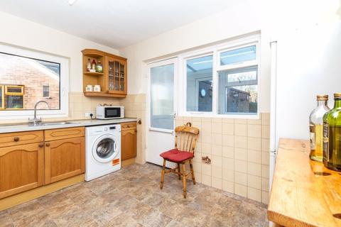 4 Dawn Crescent, Upper Beeding, Steyning, BN44 3WH