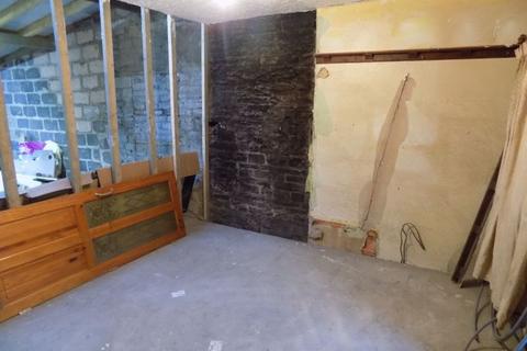 9 Pyrah Fold, Wyke, Bradford, BD12 8BL