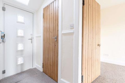 19a Biggiesknowe, Peebles, EH45 8HS