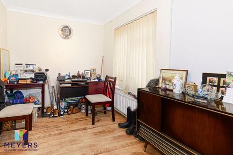 6 Birch Drive, Bournemouth, BH8 0LS