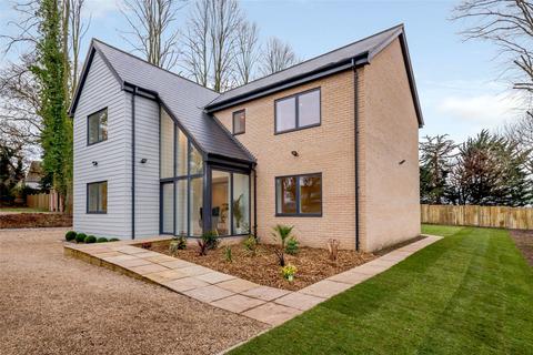 296 Drayton High Road, Norwich, NR6 5BJ
