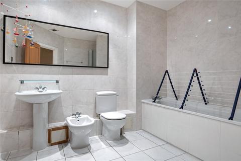 2 bedroom apartment to rent, Farringdon Road, London, EC1M
