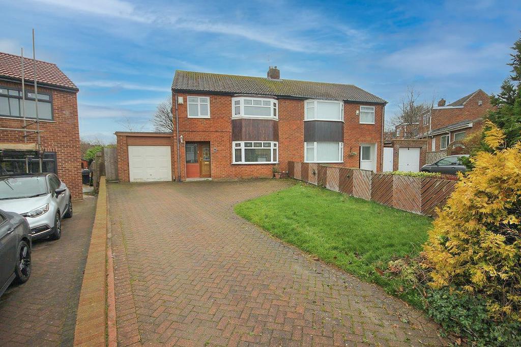 Dorchester Drive, Hartlepool 3 bed semidetached house £150,000