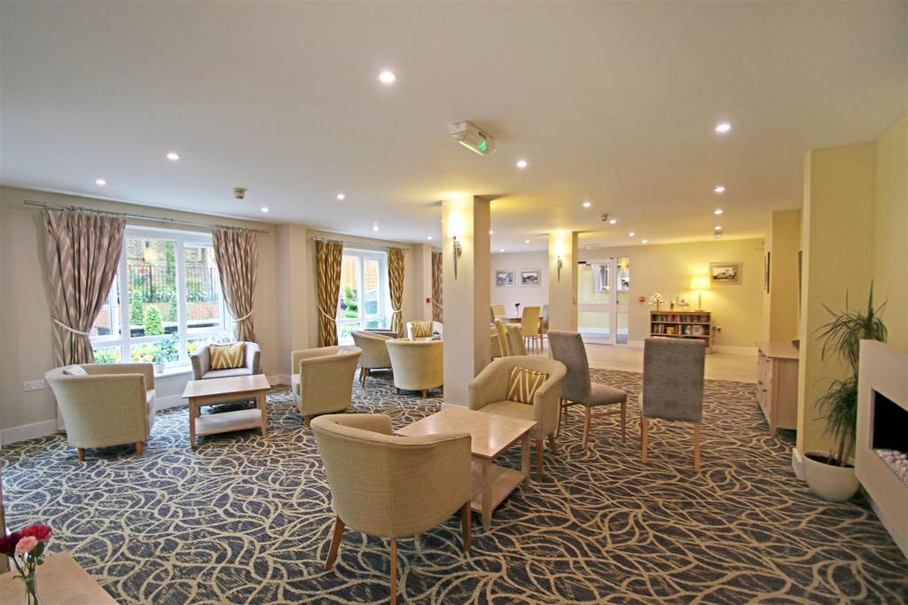 Communal Lounge.JPG