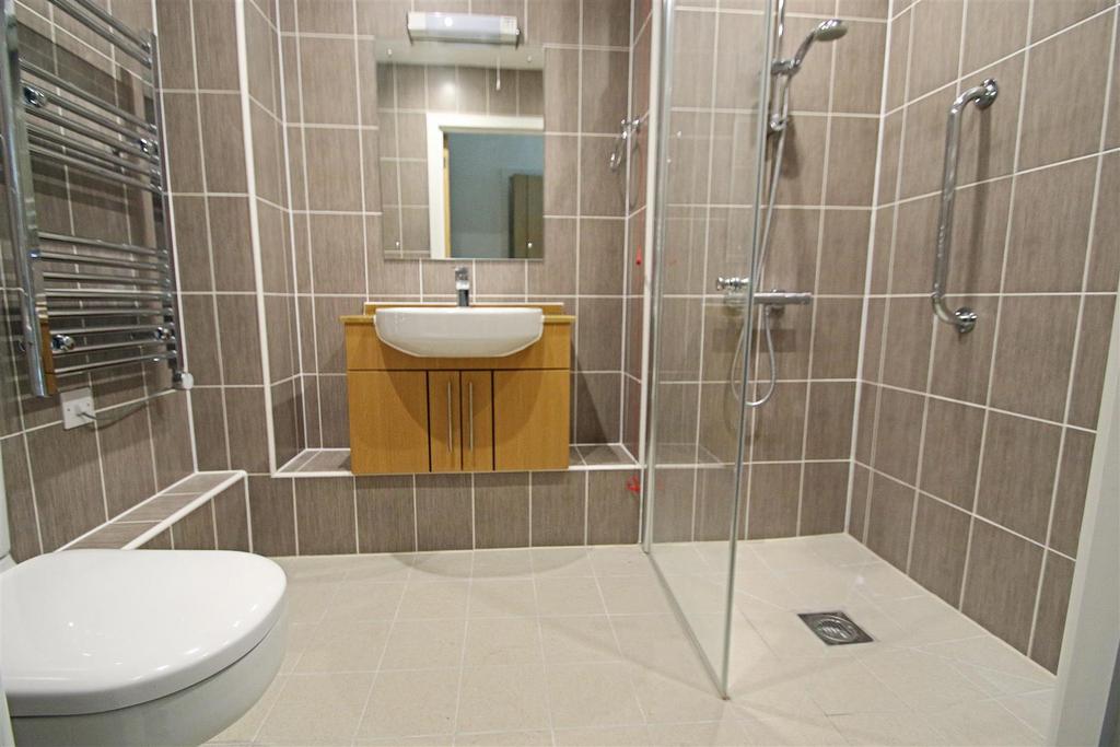 Shower room.JPG