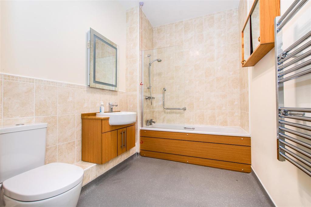 Bathroom.jpg