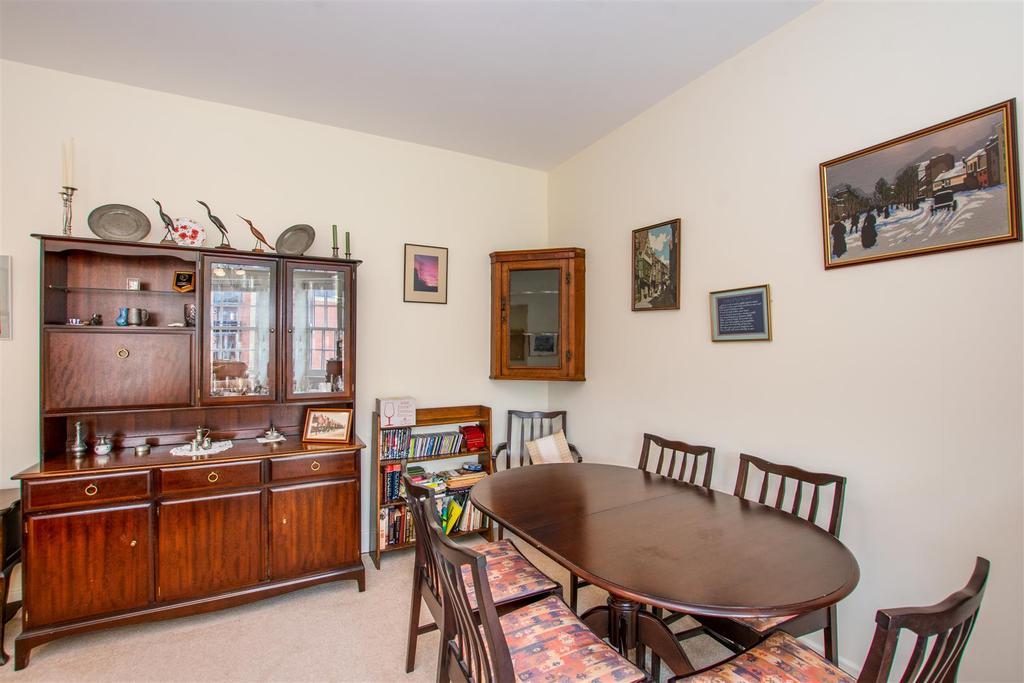 Dining area.jpg