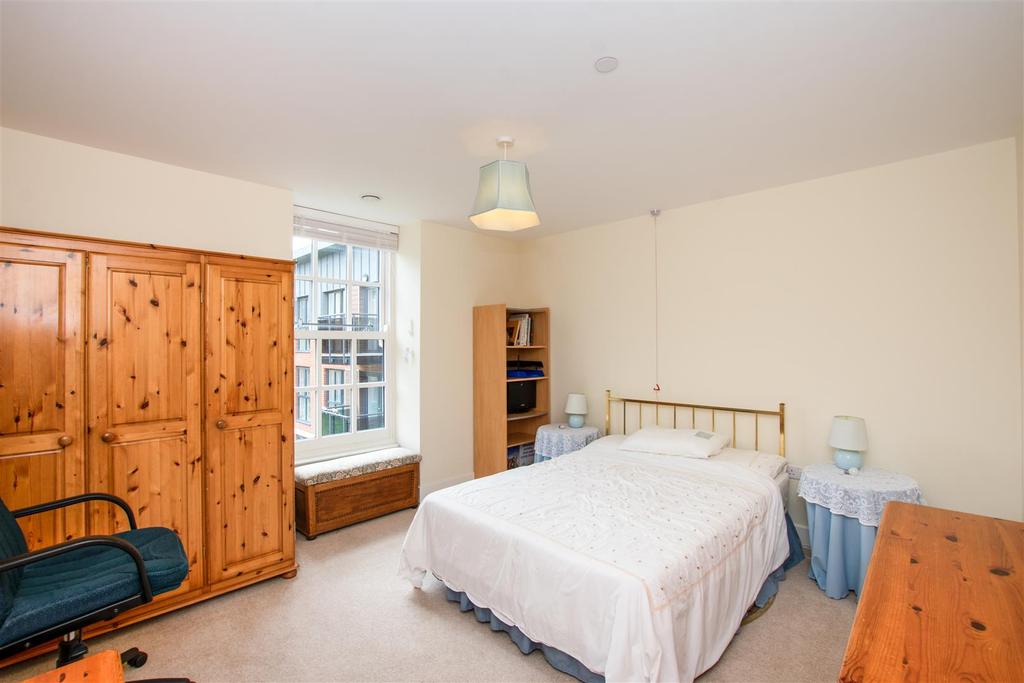 Bedroom 2.jpg