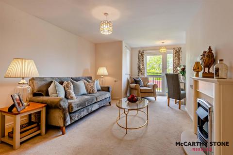 1 bedroom apartment for sale, Farringford Court, 1 Avenue Road, Lymington, Hampshire