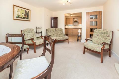1 bedroom apartment for sale - Cartwright Court, Church Street, Malvern, Worcestershire, WR14 2GE
