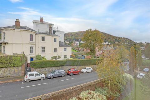 1 bedroom apartment for sale, Cartwright Court, Church Street, Malvern, Worcestershire, WR14 2GE