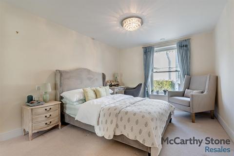 1 bedroom apartment for sale, Cartwright Court, Church Street, Malvern, Worcestershire, WR14 2GE