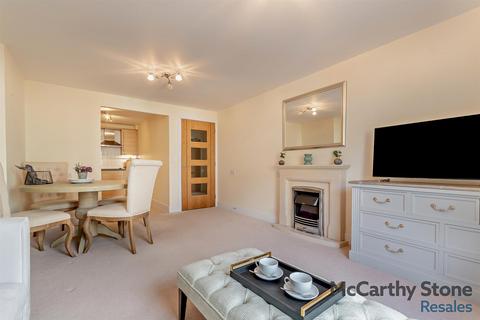 1 bedroom apartment for sale, Cartwright Court, Church Street, Malvern, Worcestershire, WR14 2GE