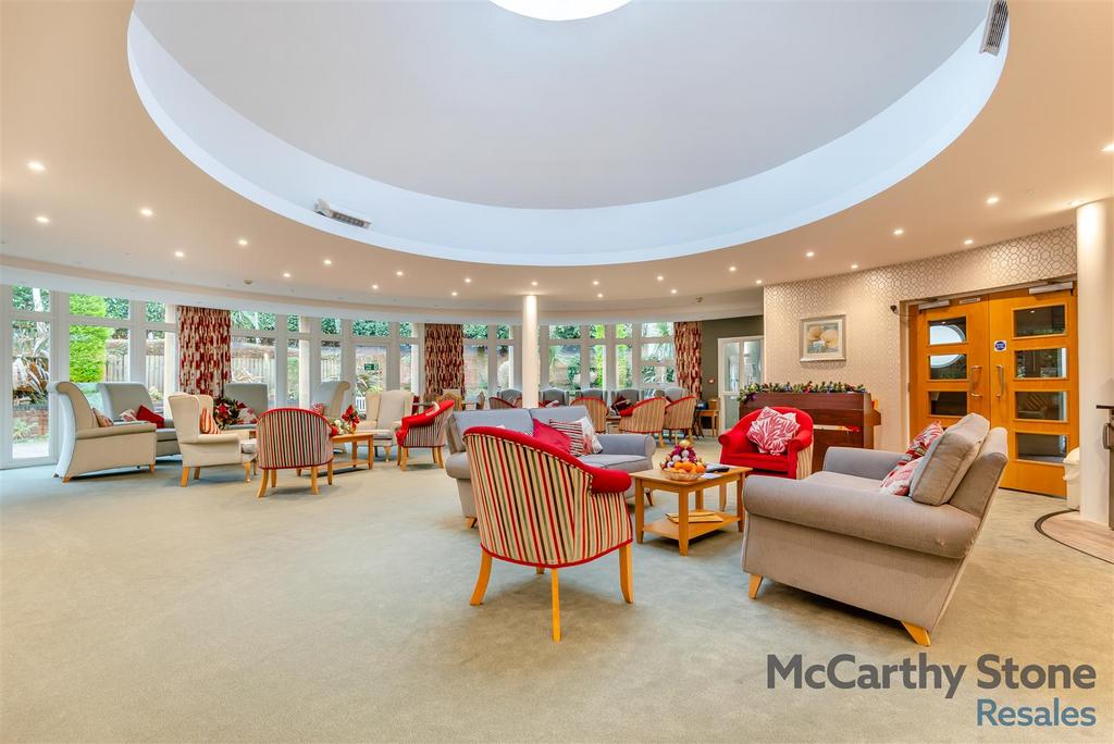 8631718-interior01.jpg