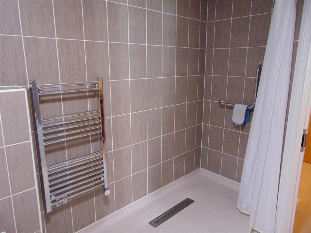 Wetroom Shower.JPG